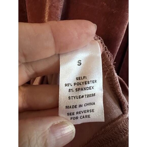 See And Be Seen Pink Shirt Velour Shimmer Flare Sleeves Tie On Back Holidays Sm - Picture 4 of 11